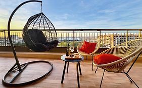 Sunset Escape Apartment - Panoramic Terrace